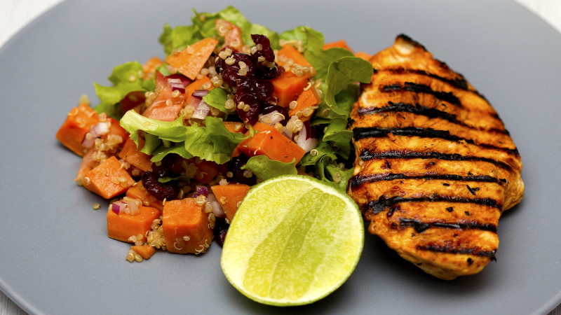 grilled chicken 1334632 1920